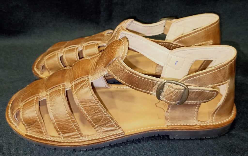 Handcrafted women’s leather sandals