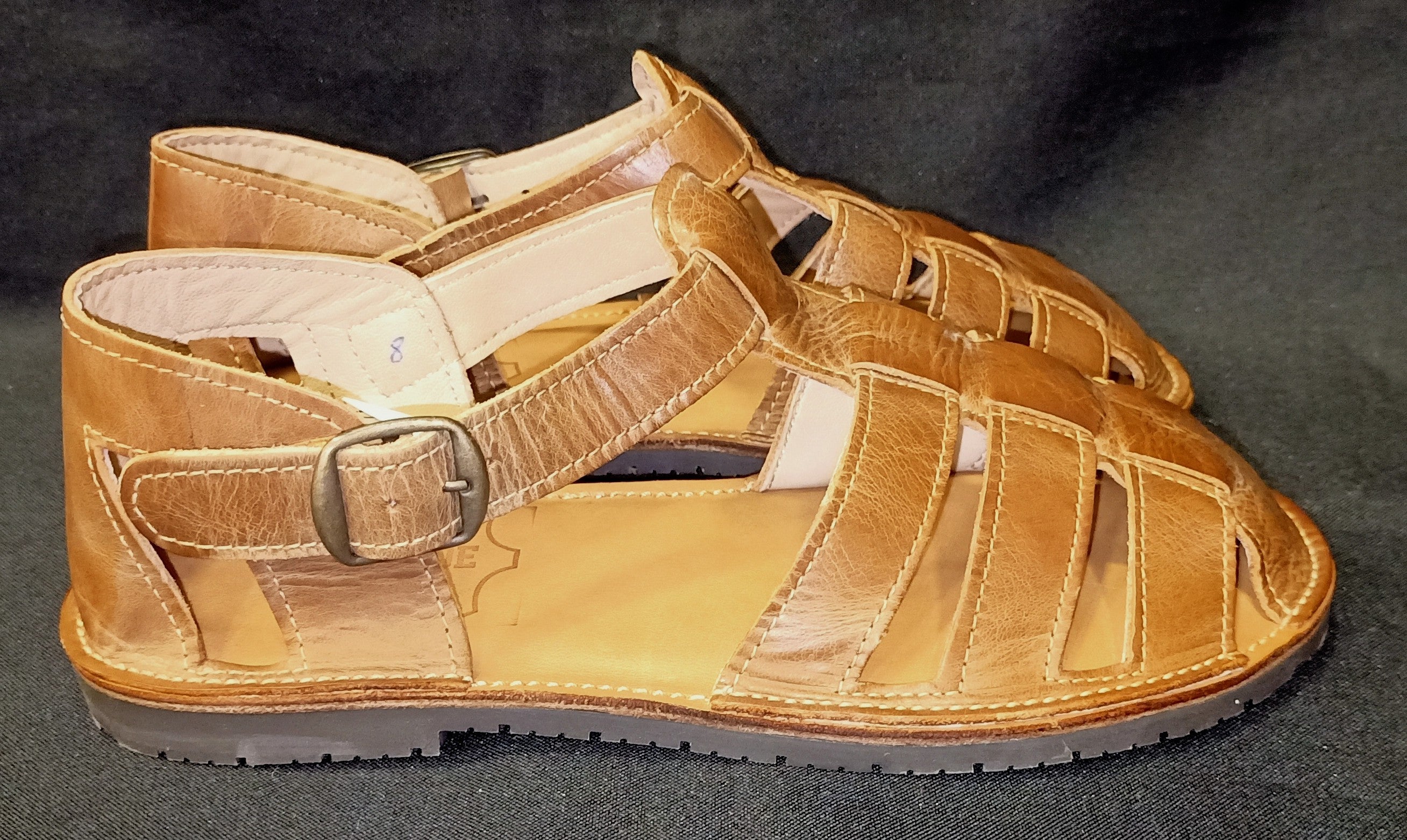 Handcrafted women’s leather sandals